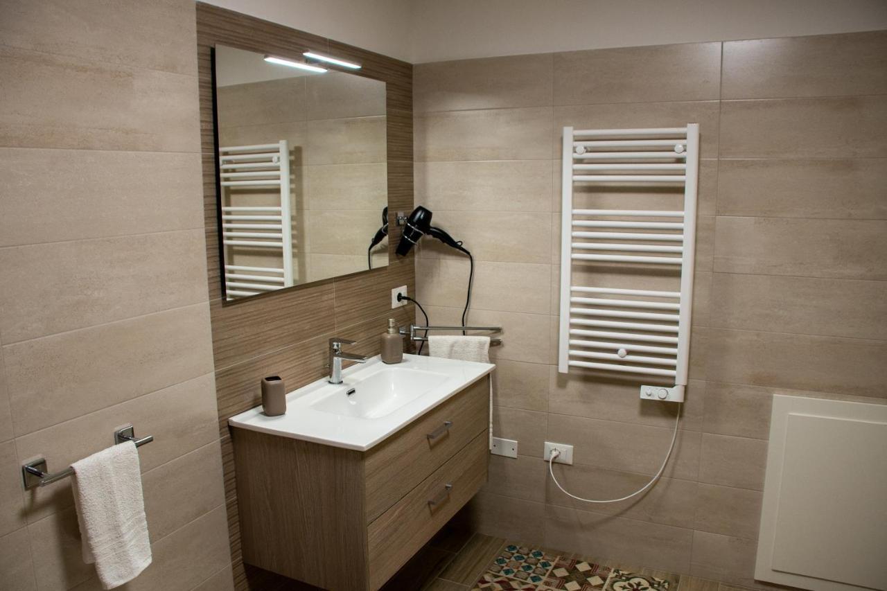 La Dimora Del Viaggiatore Luxury Apartments มาซารา เดล วัลโล ภายนอก รูปภาพ